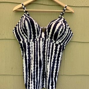 Athleta | Tankini Top | XL